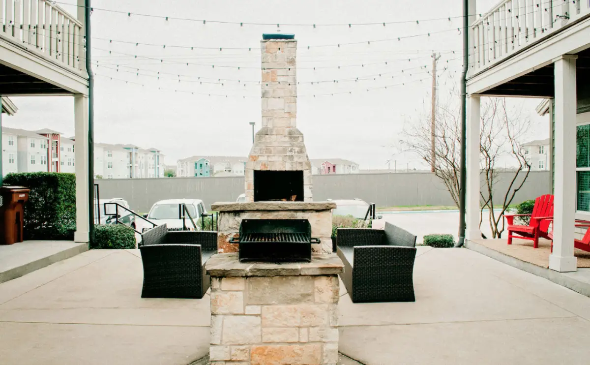 courtyard firepit and grill the cottages of college station