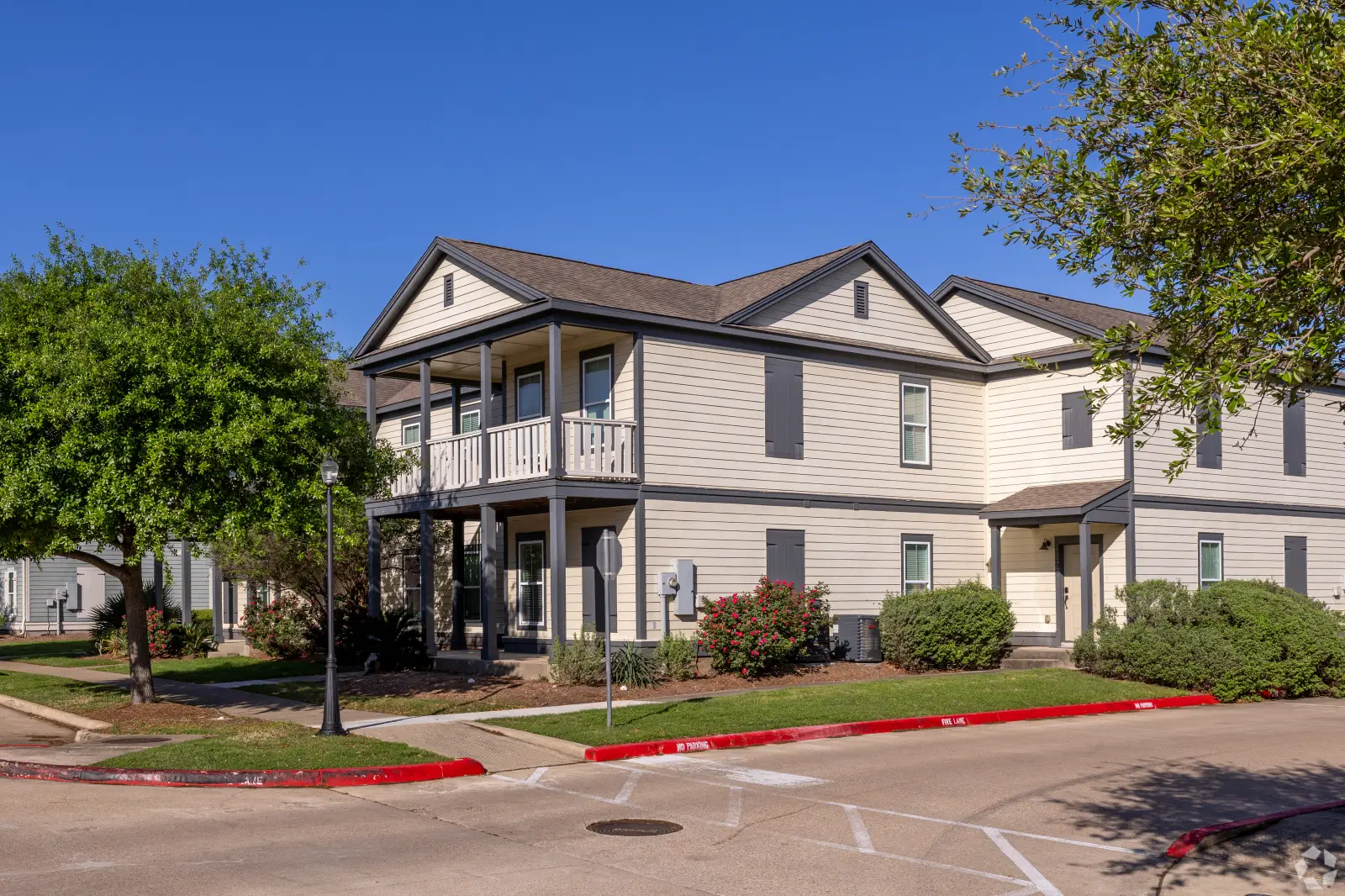 The Cottages of College Station (34)
